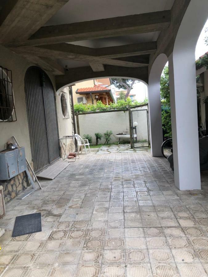 Villa Sophia Mare 1 Lido di Camaiore Exterior photo